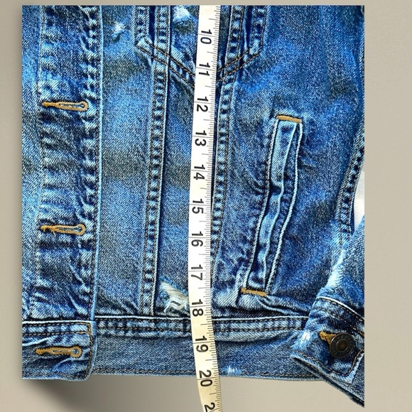 American Eagle Hooded Classic Distressed Denim Jean Jacket Built In Gray Hood - Picture 9 of 16